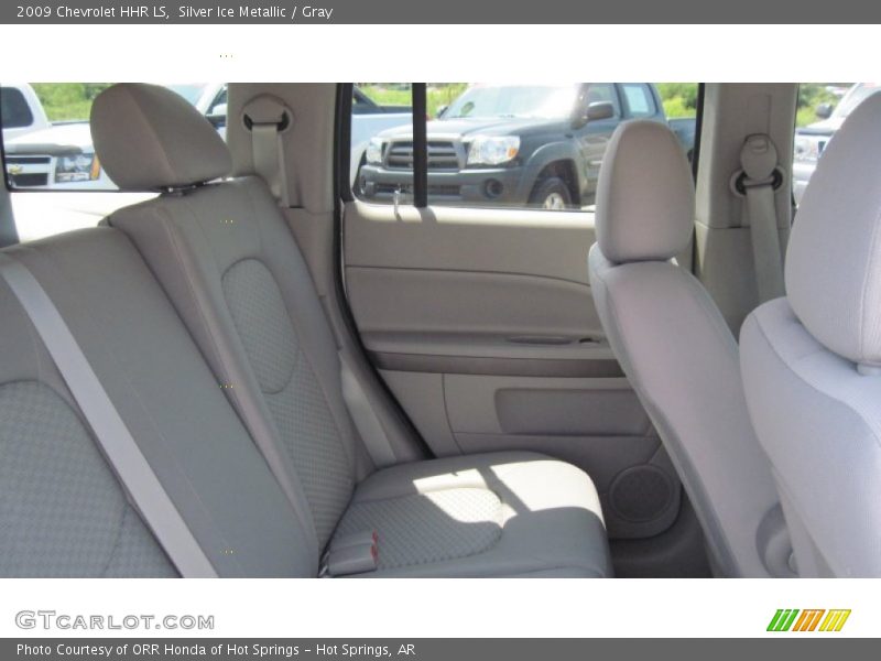 Silver Ice Metallic / Gray 2009 Chevrolet HHR LS