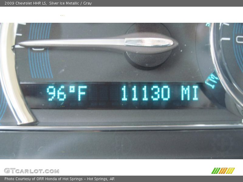 Silver Ice Metallic / Gray 2009 Chevrolet HHR LS