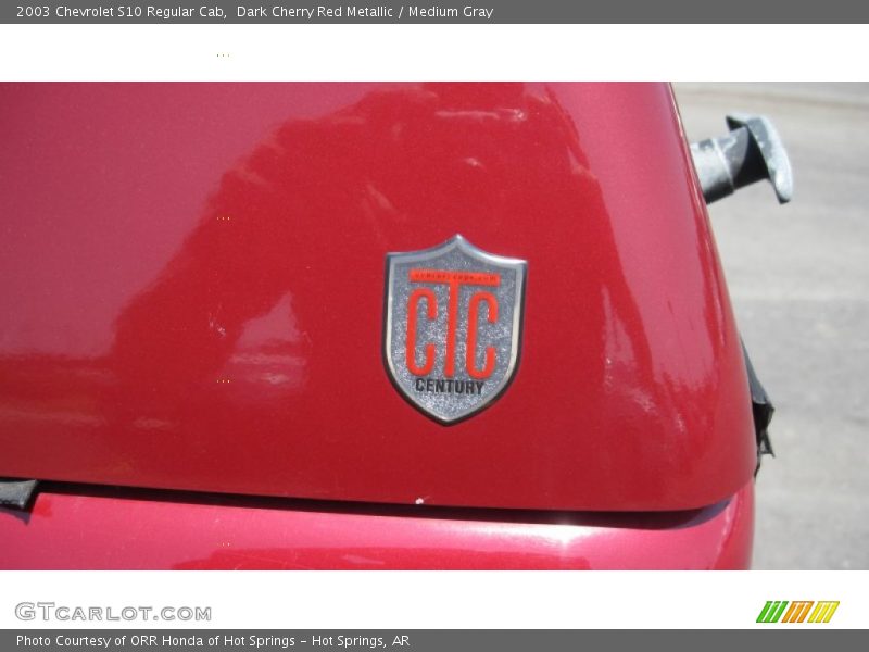 Dark Cherry Red Metallic / Medium Gray 2003 Chevrolet S10 Regular Cab