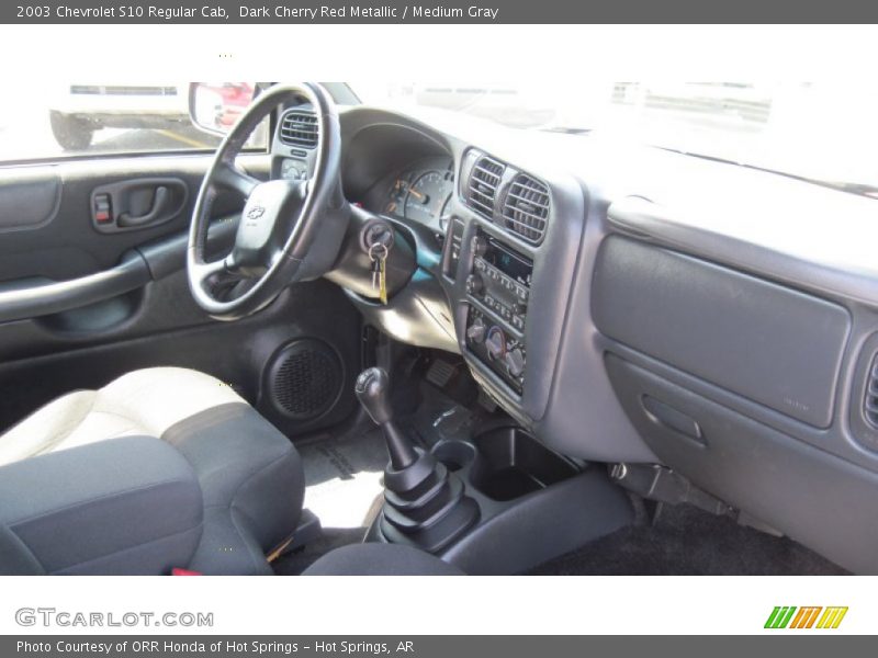 Dark Cherry Red Metallic / Medium Gray 2003 Chevrolet S10 Regular Cab