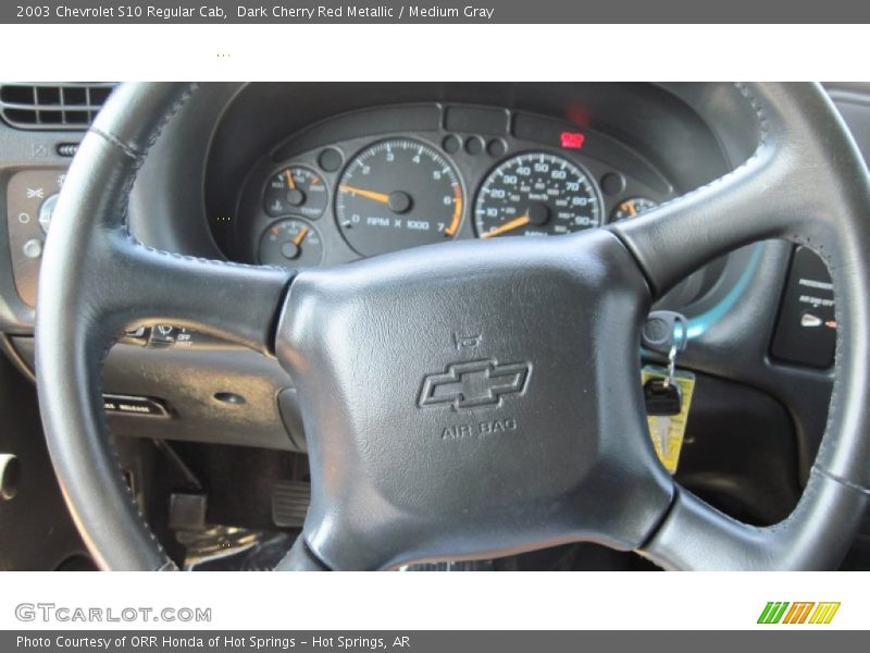 Dark Cherry Red Metallic / Medium Gray 2003 Chevrolet S10 Regular Cab