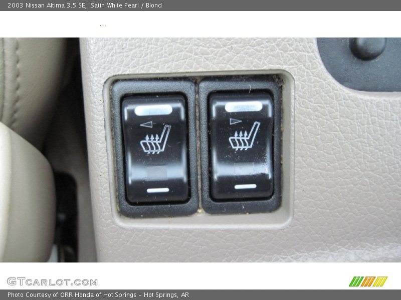 Satin White Pearl / Blond 2003 Nissan Altima 3.5 SE