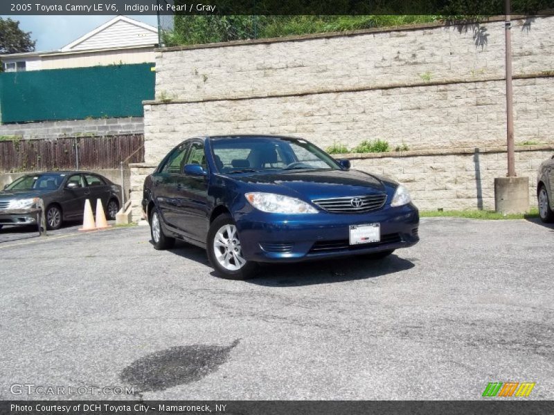 Indigo Ink Pearl / Gray 2005 Toyota Camry LE V6