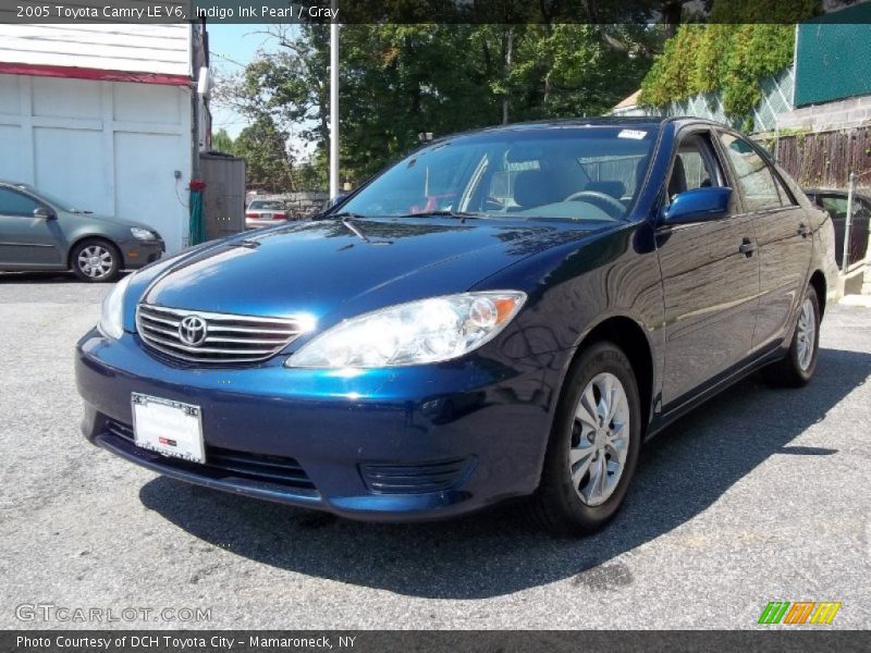 Indigo Ink Pearl / Gray 2005 Toyota Camry LE V6