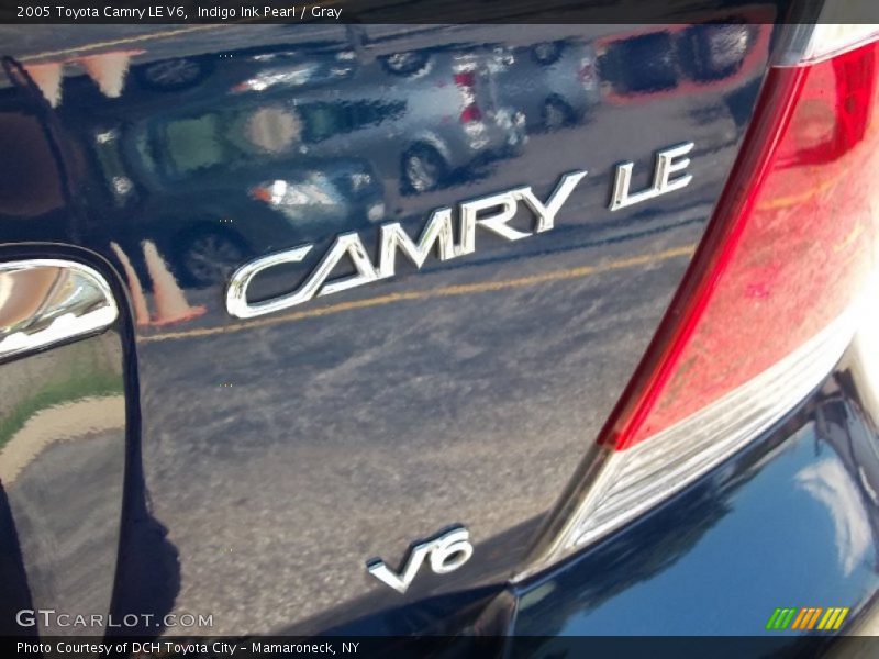 Indigo Ink Pearl / Gray 2005 Toyota Camry LE V6