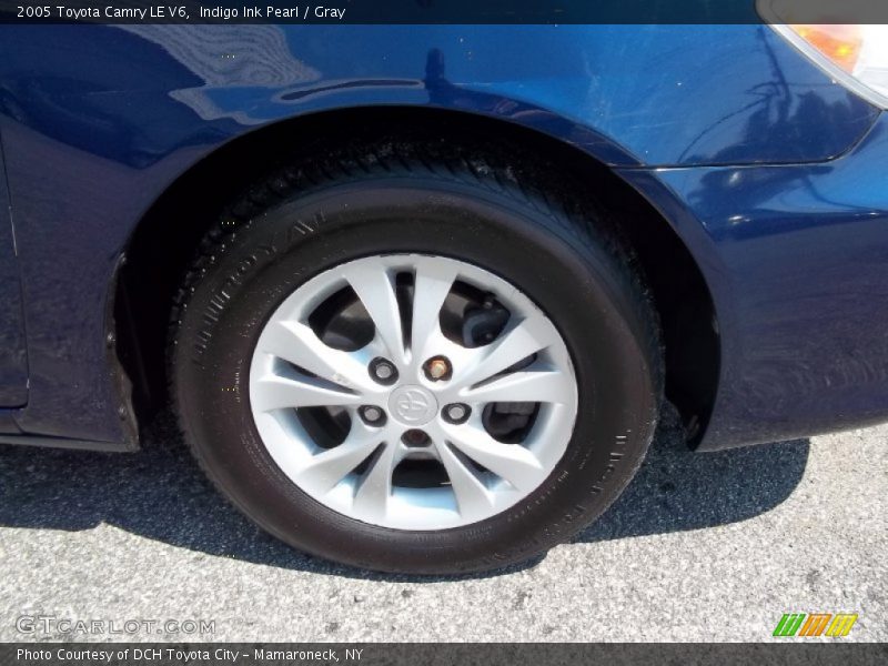 Indigo Ink Pearl / Gray 2005 Toyota Camry LE V6