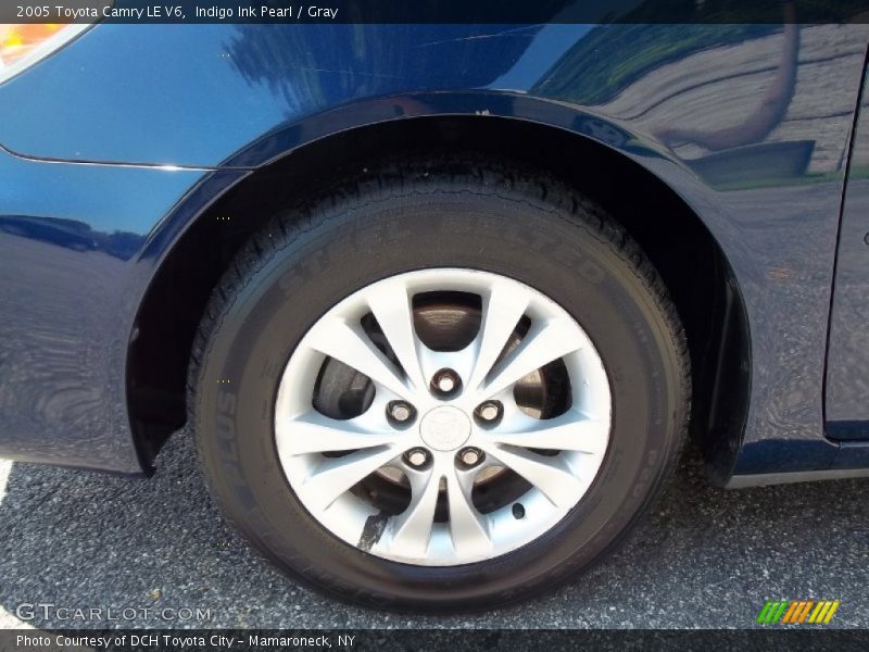 Indigo Ink Pearl / Gray 2005 Toyota Camry LE V6