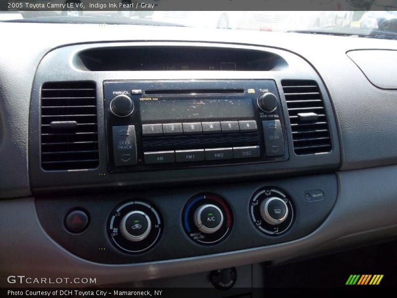 Indigo Ink Pearl / Gray 2005 Toyota Camry LE V6