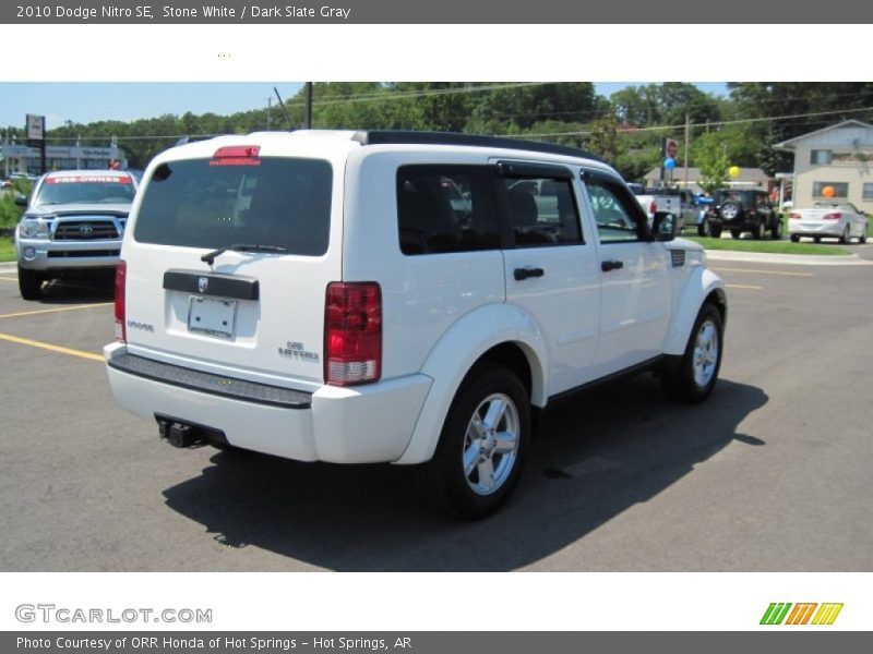 Stone White / Dark Slate Gray 2010 Dodge Nitro SE
