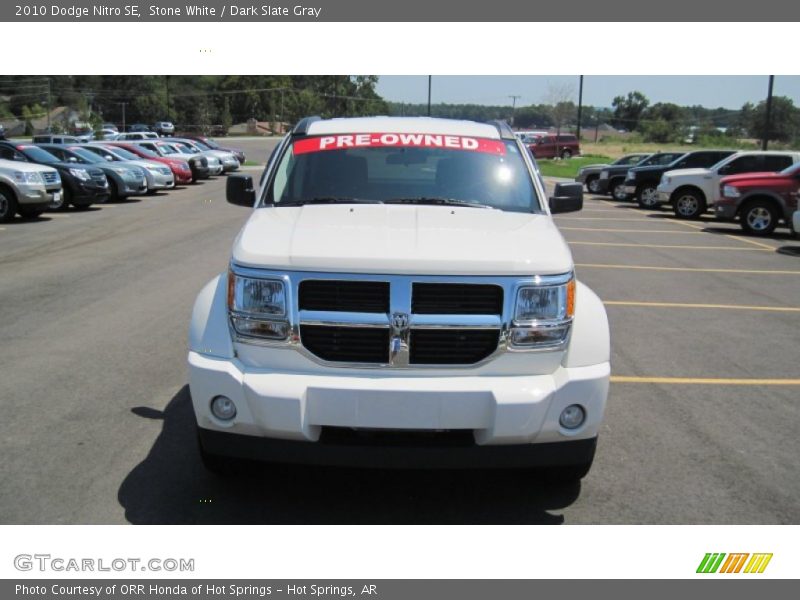 Stone White / Dark Slate Gray 2010 Dodge Nitro SE