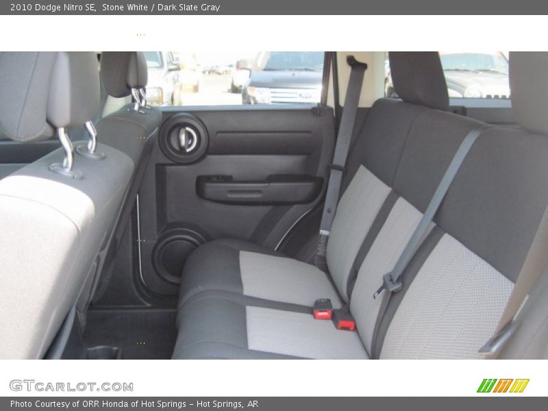 Stone White / Dark Slate Gray 2010 Dodge Nitro SE