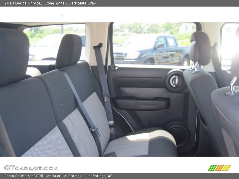 Stone White / Dark Slate Gray 2010 Dodge Nitro SE