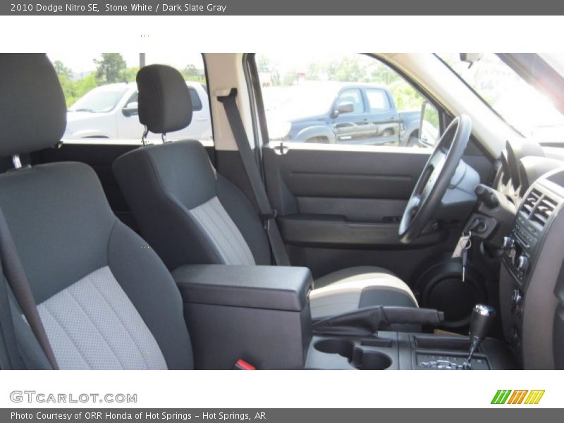 Stone White / Dark Slate Gray 2010 Dodge Nitro SE