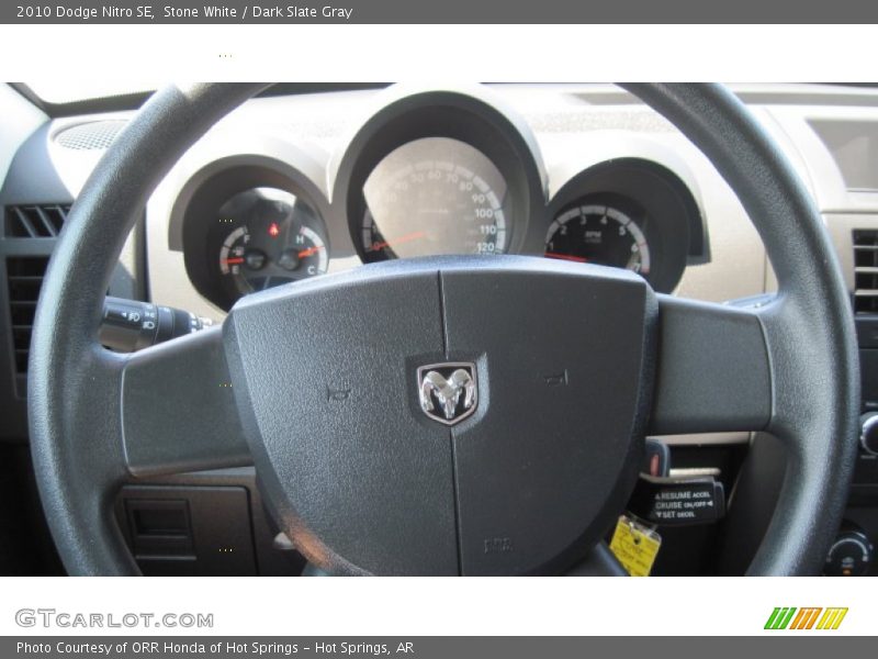Stone White / Dark Slate Gray 2010 Dodge Nitro SE