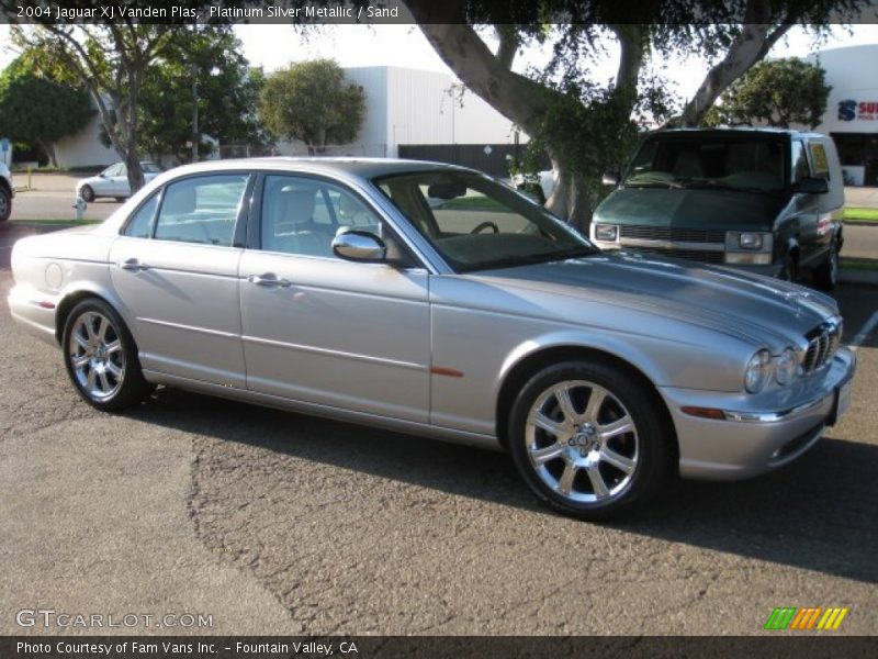Platinum Silver Metallic / Sand 2004 Jaguar XJ Vanden Plas