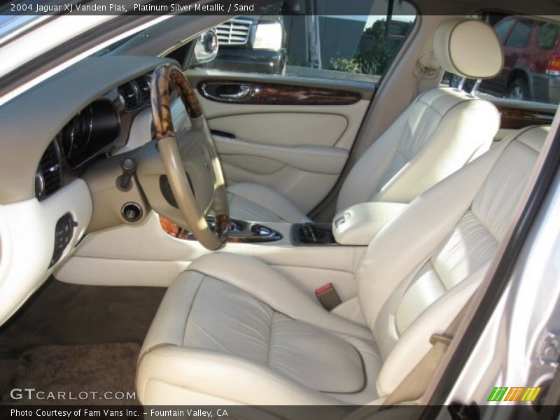 Platinum Silver Metallic / Sand 2004 Jaguar XJ Vanden Plas