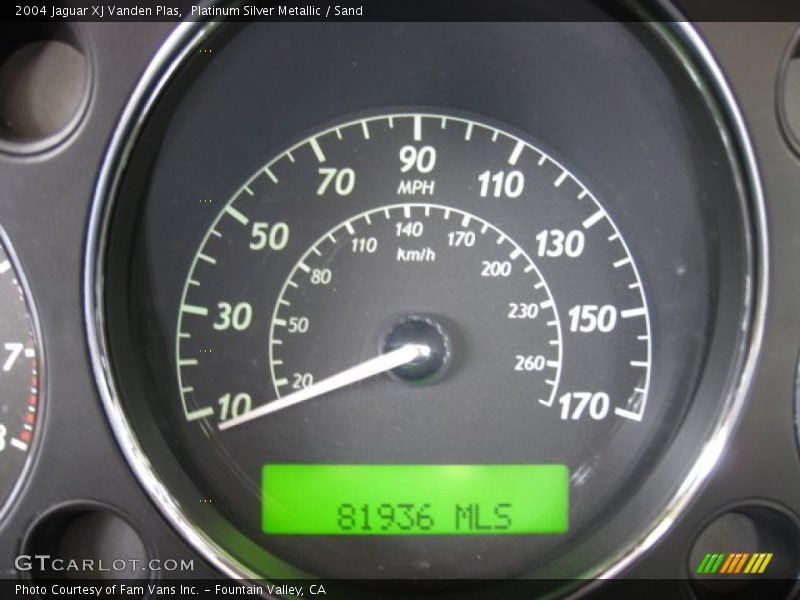 Platinum Silver Metallic / Sand 2004 Jaguar XJ Vanden Plas