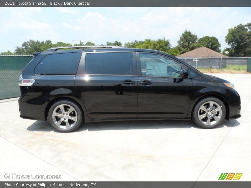 Black / Dark Charcoal 2011 Toyota Sienna SE