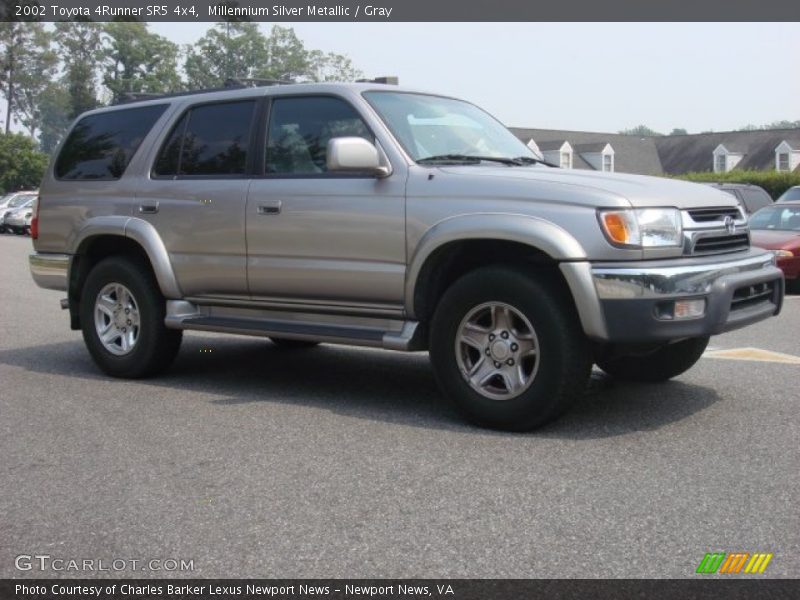 Millennium Silver Metallic / Gray 2002 Toyota 4Runner SR5 4x4