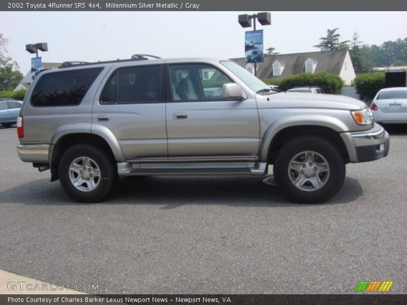 Millennium Silver Metallic / Gray 2002 Toyota 4Runner SR5 4x4