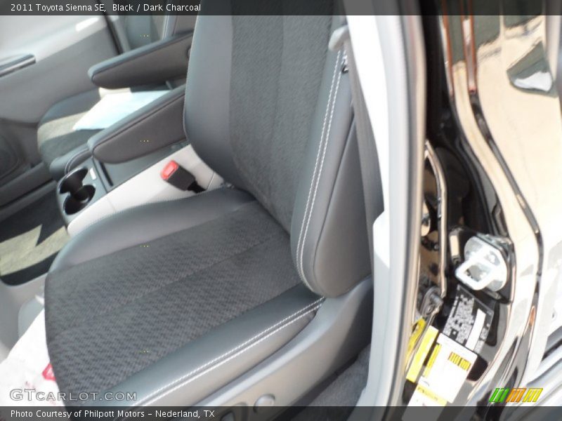 Black / Dark Charcoal 2011 Toyota Sienna SE