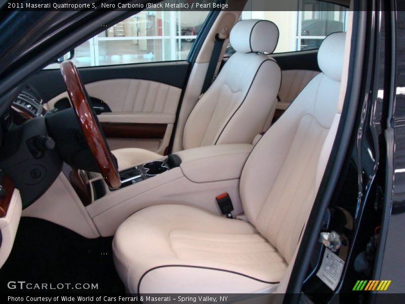 Nero Carbonio (Black Metallic) / Pearl Beige 2011 Maserati Quattroporte S