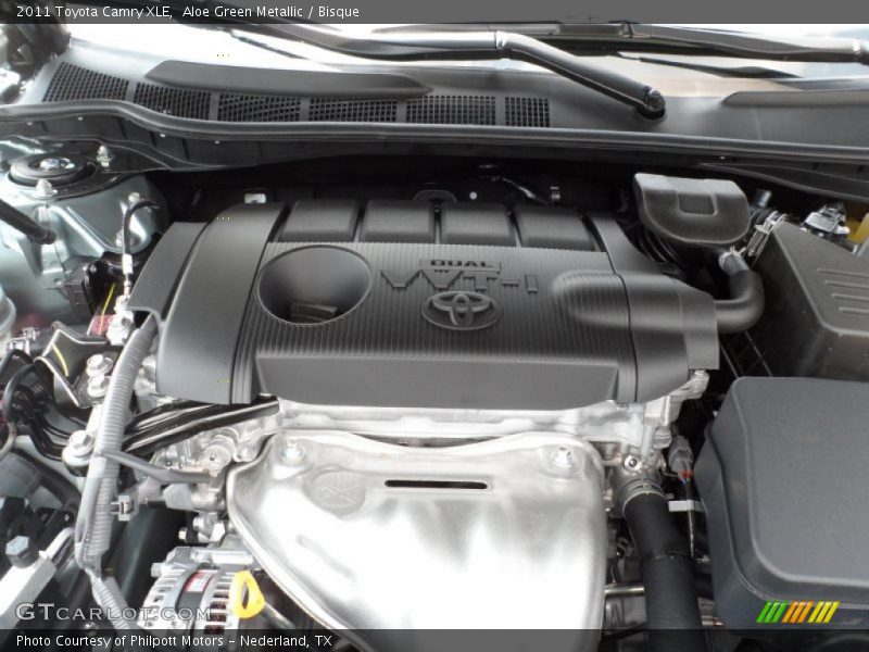 Aloe Green Metallic / Bisque 2011 Toyota Camry XLE