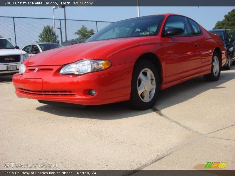Front 3/4 View of 2000 Monte Carlo SS