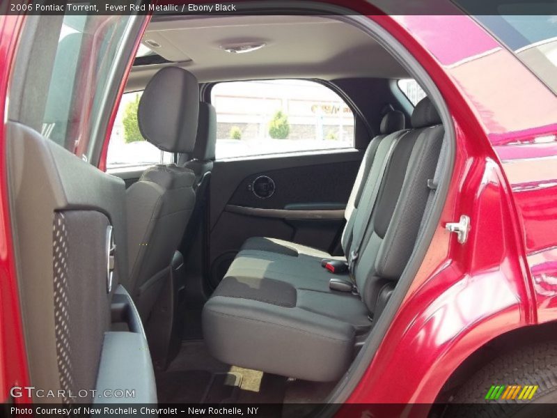 Fever Red Metallic / Ebony Black 2006 Pontiac Torrent