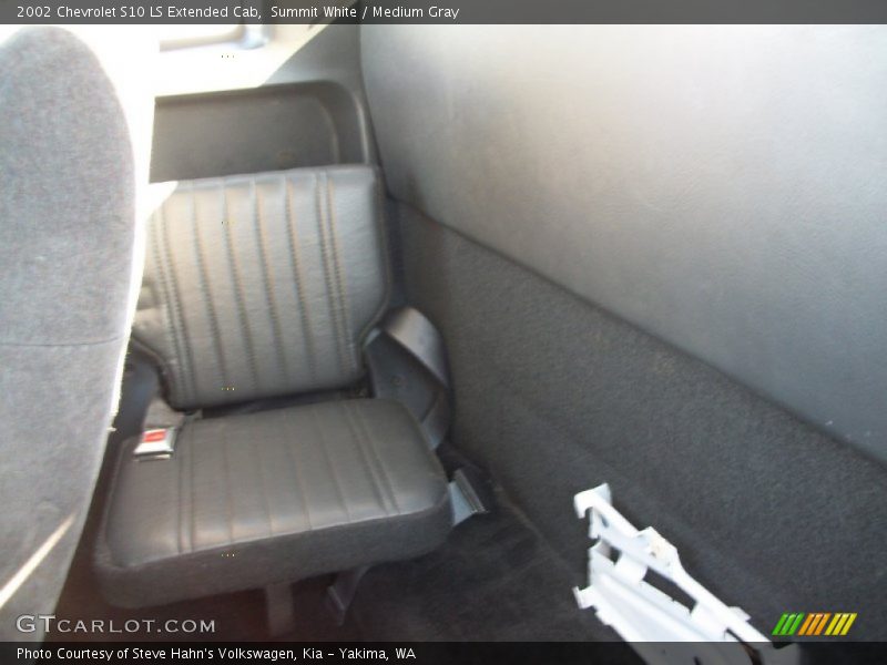 Summit White / Medium Gray 2002 Chevrolet S10 LS Extended Cab