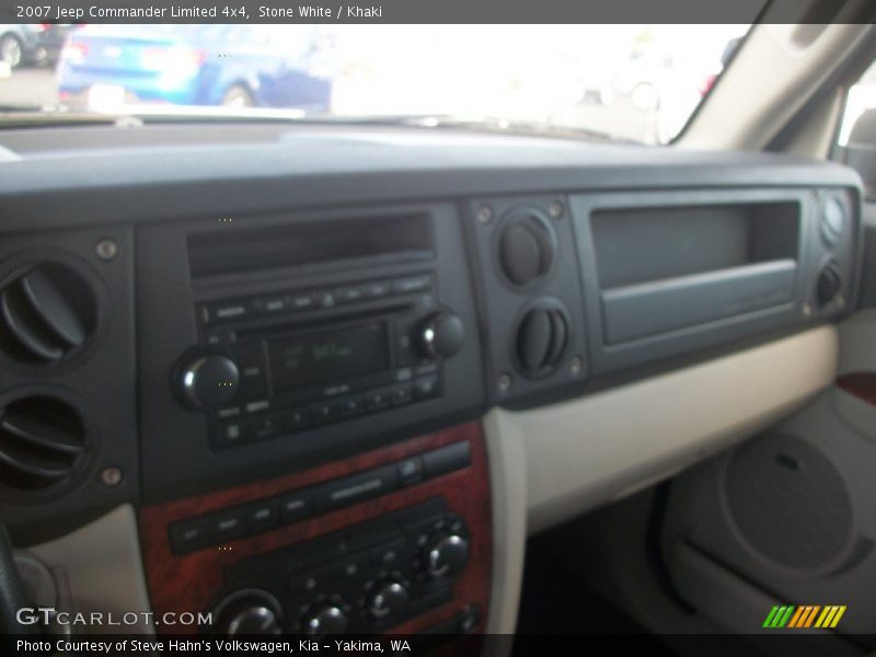 Stone White / Khaki 2007 Jeep Commander Limited 4x4