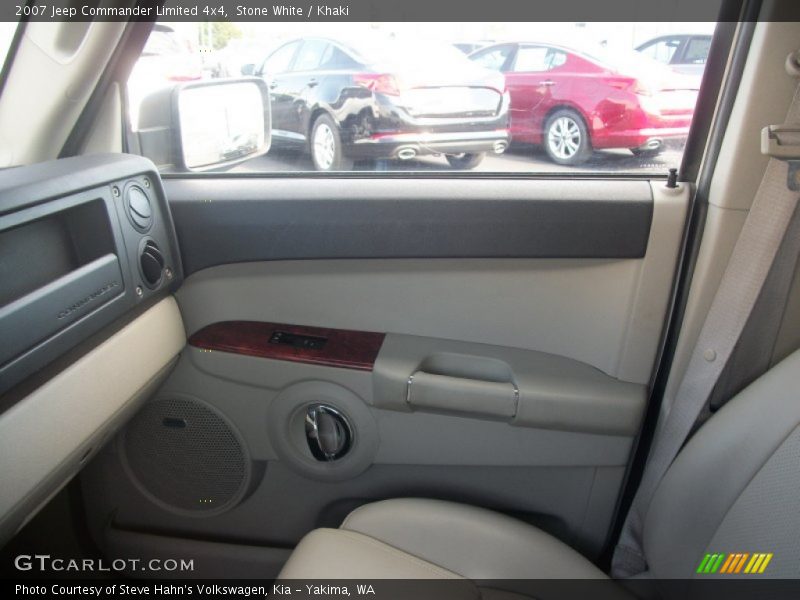 Stone White / Khaki 2007 Jeep Commander Limited 4x4