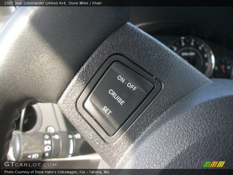 Stone White / Khaki 2007 Jeep Commander Limited 4x4