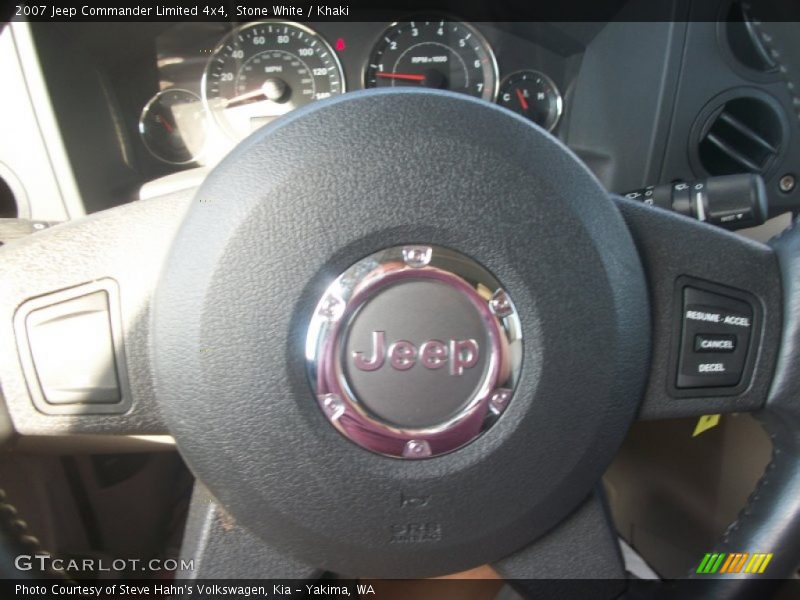 Stone White / Khaki 2007 Jeep Commander Limited 4x4