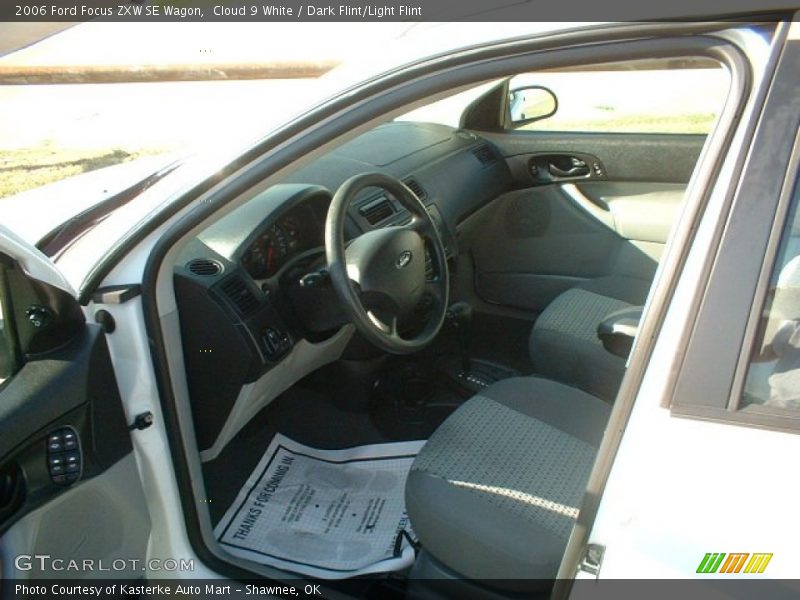 Cloud 9 White / Dark Flint/Light Flint 2006 Ford Focus ZXW SE Wagon
