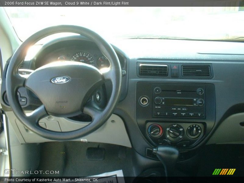 Cloud 9 White / Dark Flint/Light Flint 2006 Ford Focus ZXW SE Wagon