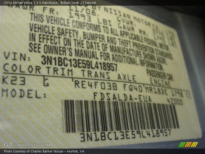 Brillant Silver / Charcoal 2009 Nissan Versa 1.8 S Hatchback