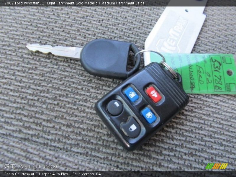Light Parchment Gold Metallic / Medium Parchment Beige 2002 Ford Windstar SE