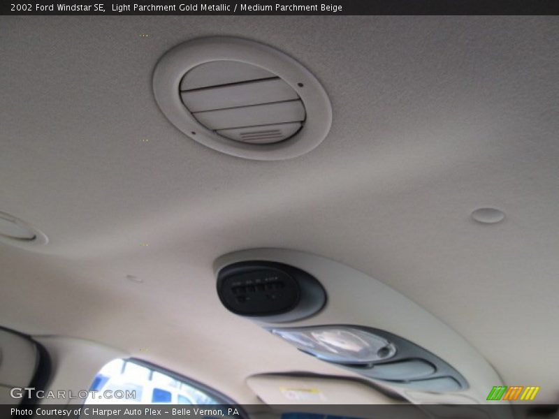 Light Parchment Gold Metallic / Medium Parchment Beige 2002 Ford Windstar SE