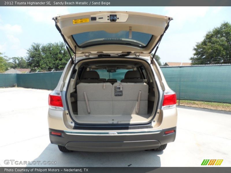 Sandy Beach Metallic / Sand Beige 2012 Toyota Highlander SE