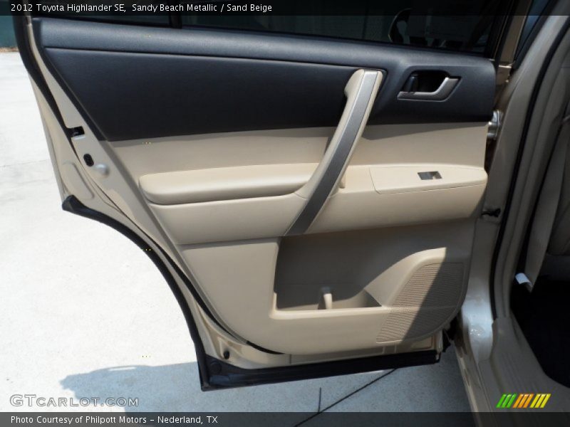 Door Panel of 2012 Highlander SE