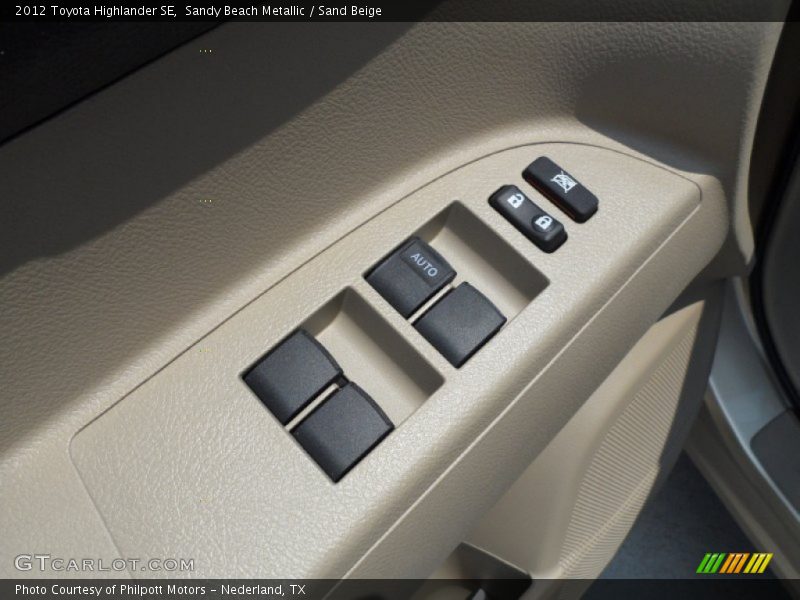 Controls of 2012 Highlander SE