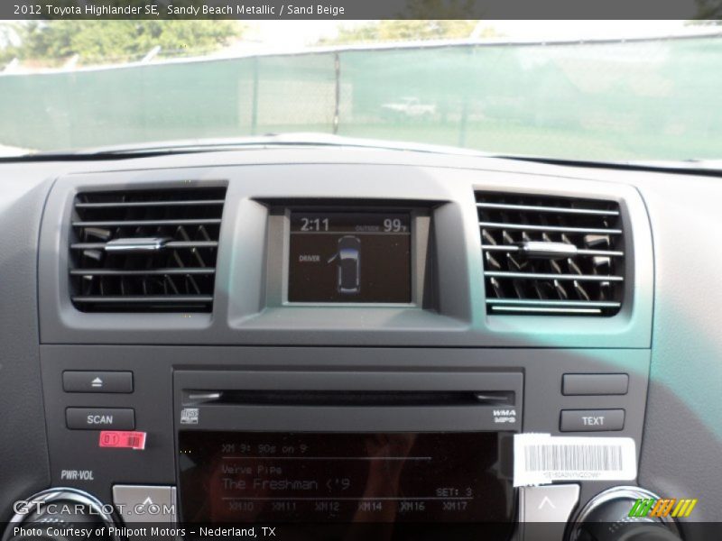 Sandy Beach Metallic / Sand Beige 2012 Toyota Highlander SE