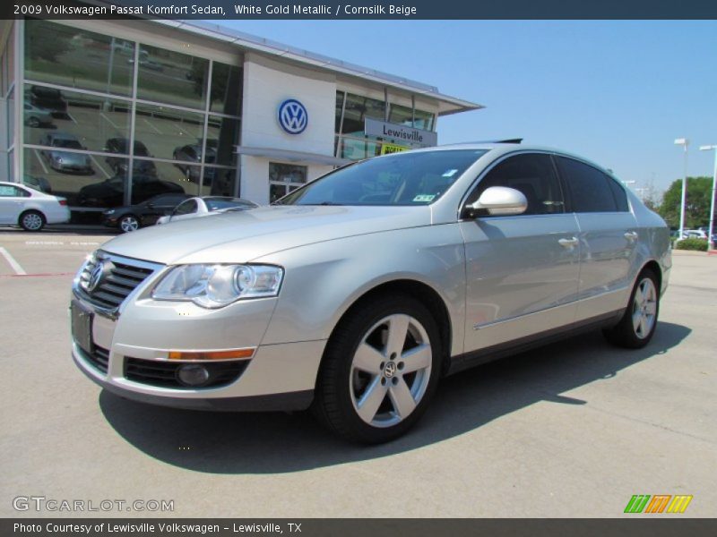 White Gold Metallic / Cornsilk Beige 2009 Volkswagen Passat Komfort Sedan