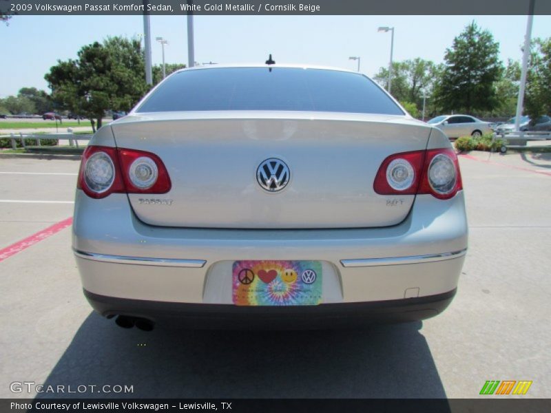 White Gold Metallic / Cornsilk Beige 2009 Volkswagen Passat Komfort Sedan