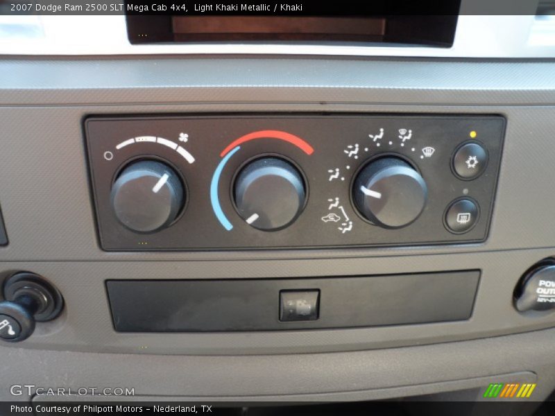 Controls of 2007 Ram 2500 SLT Mega Cab 4x4