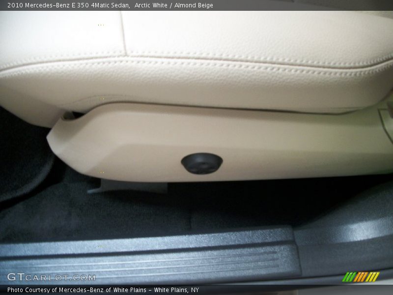 Arctic White / Almond Beige 2010 Mercedes-Benz E 350 4Matic Sedan