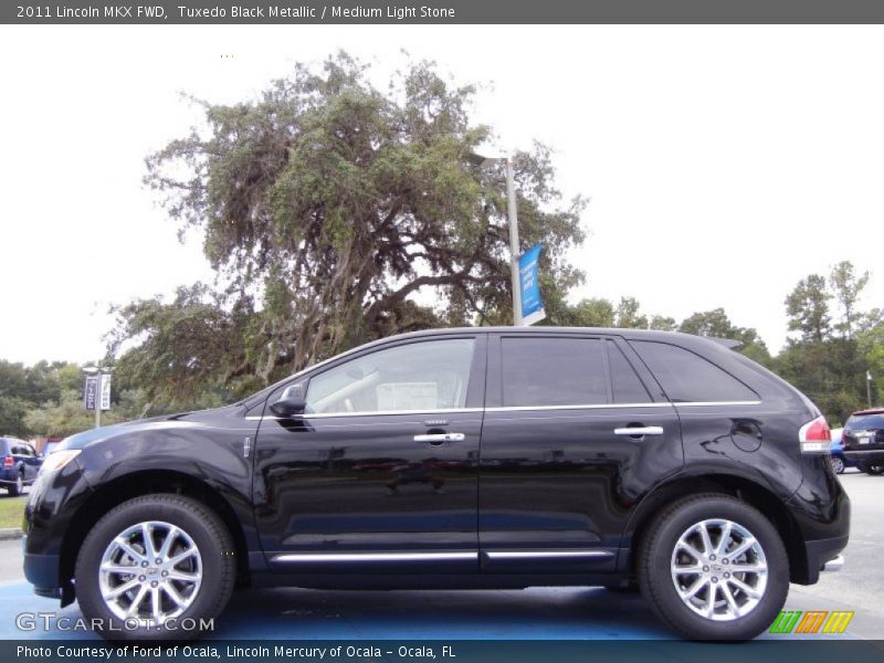 Tuxedo Black Metallic / Medium Light Stone 2011 Lincoln MKX FWD