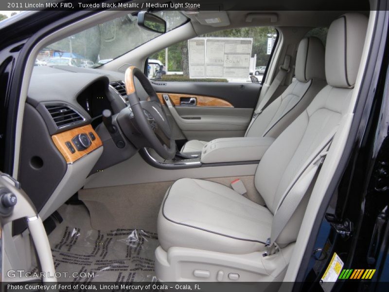 Tuxedo Black Metallic / Medium Light Stone 2011 Lincoln MKX FWD
