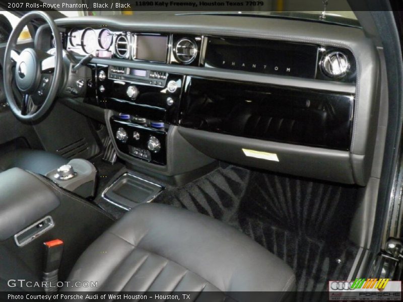 Black / Black 2007 Rolls-Royce Phantom